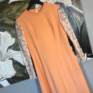 🍑 Vintage 70’s Dreamy Gown